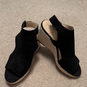 Sole Society Black Suede Peep-Toe Espadrille Wedges 🆕